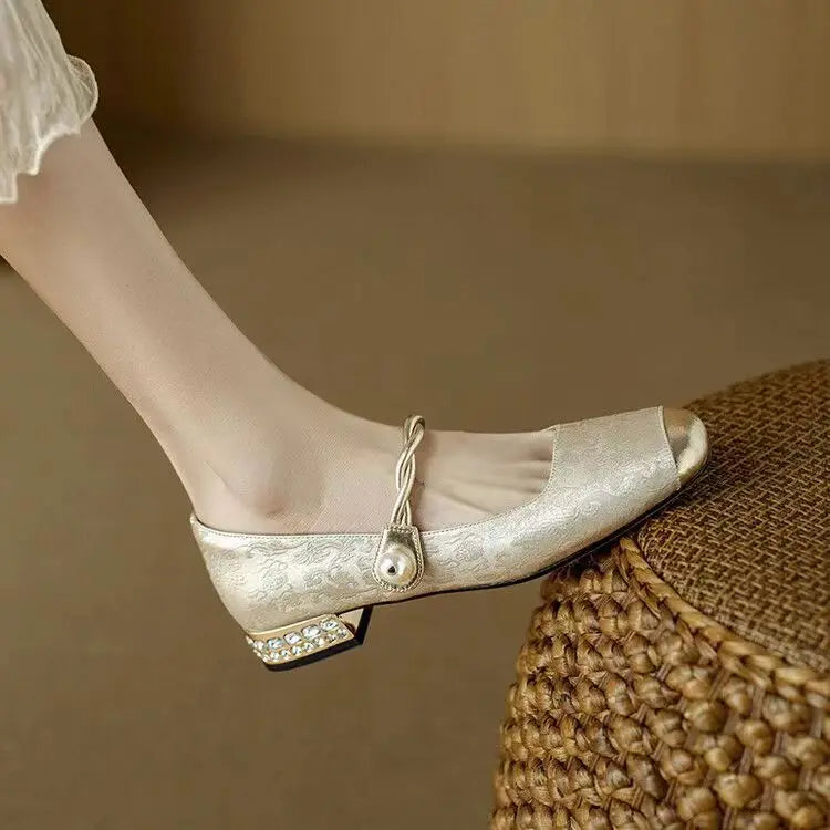 HendrixMode™ Melisa | Stijlvolle Sandalen met Borduursel en Verstelbare Sluiting