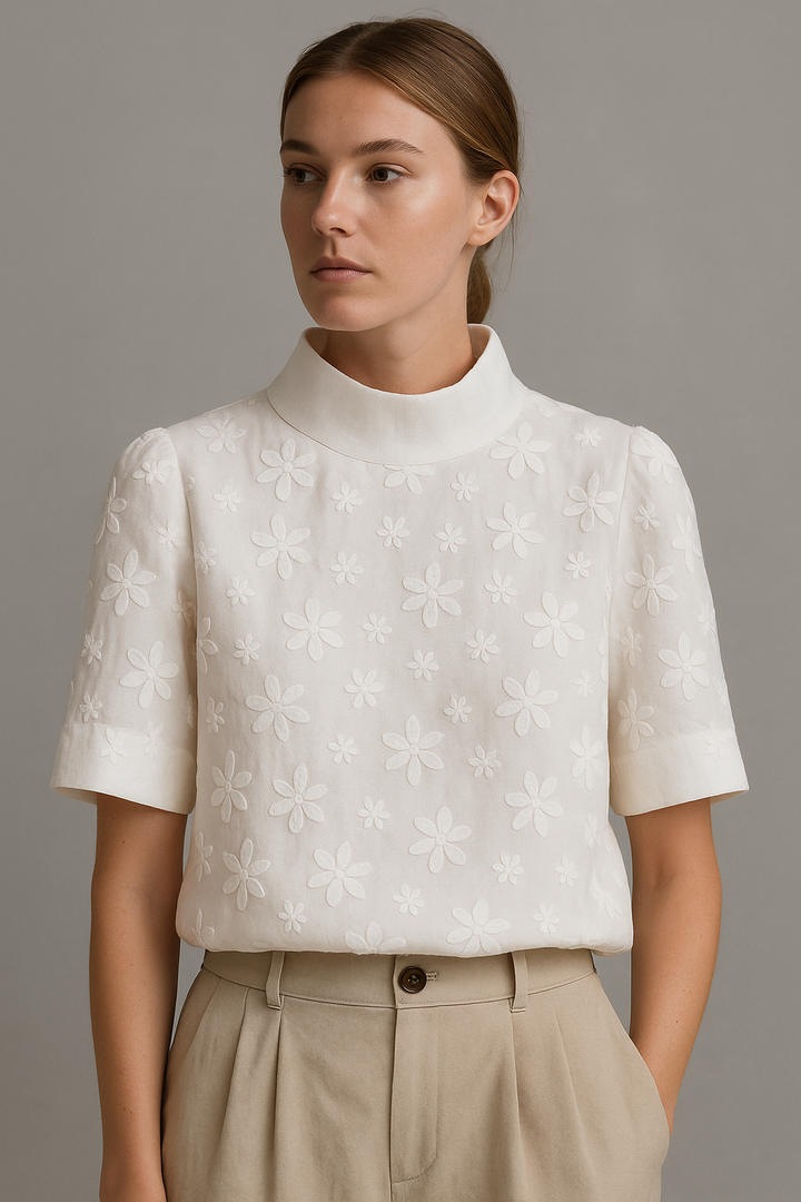 HendrixMode™ Doutzen | Effen Kraag met Subtiele Borduursels