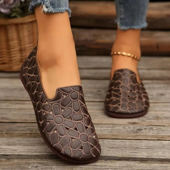 HendrixMode™ Oxford | Ballerina’s met Bloemuitsnijding en Orthopedische Binnenzool
