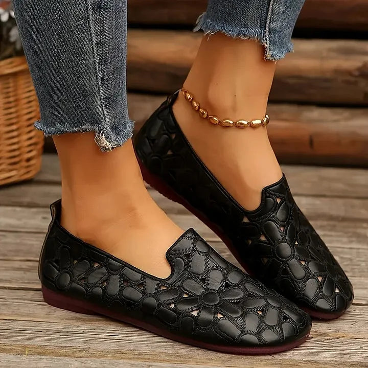 HendrixMode™ Oxford | Ballerina’s met Bloemuitsnijding en Orthopedische Binnenzool